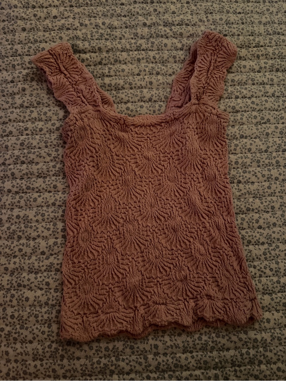 Women’s Free People Textured Tank Top in Dusty Rose